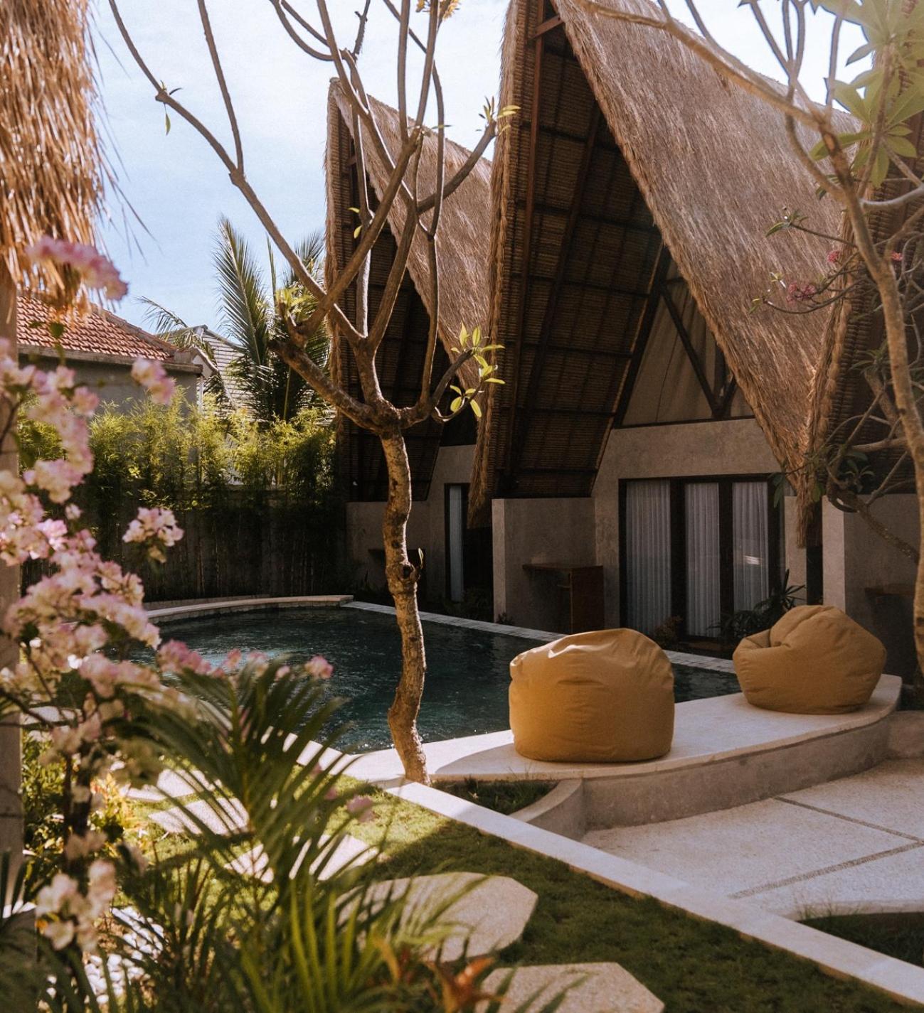 Desa Harmonis Bed & Breakfast Pecatu  Exterior photo